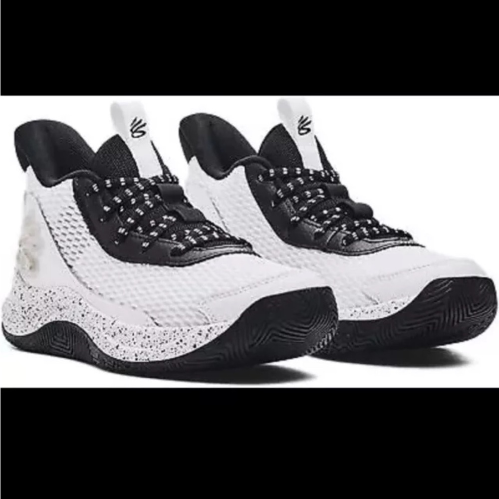 Under Armour Unisex Size 4Y Curry 3Z7 Basketball Shoes White/White/Bl